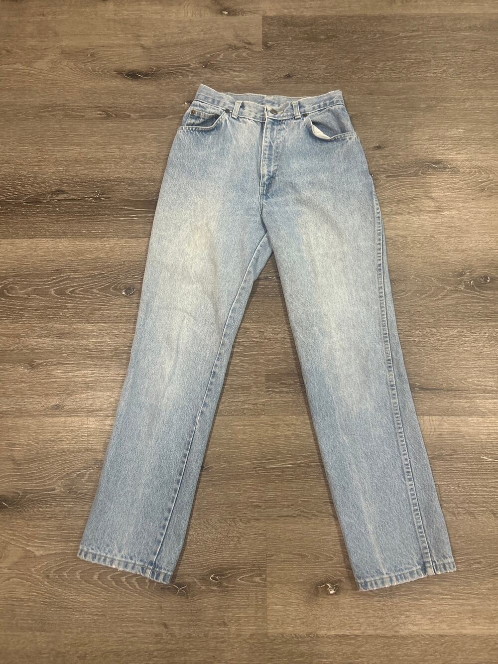 Vintage Chic High Rise Mom Jeans Light Wash Tapered Leg 6/7 Short GUC